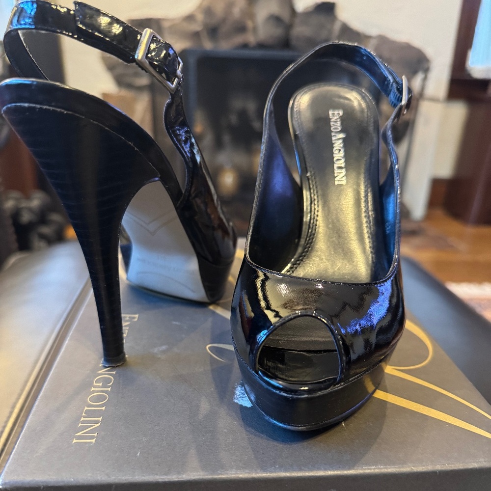 Ladies Black Patent Leather Peep Toe Sling Back Pump